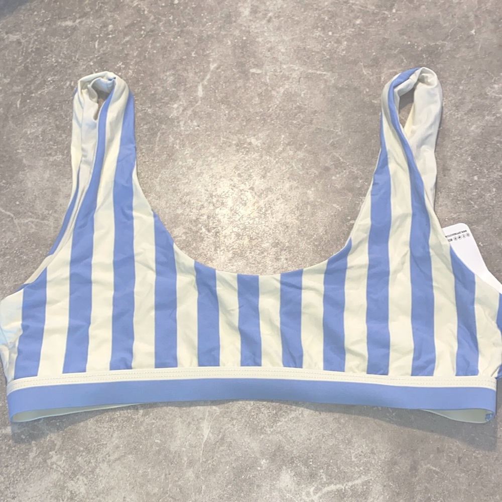 Dippin Daisys bikini top